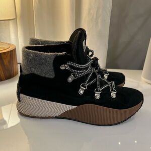 Sorel Black and Gray Winter Boots